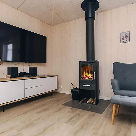 18 Person In * Løkken