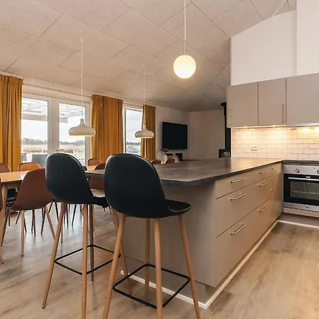Feriehus 18 Person In