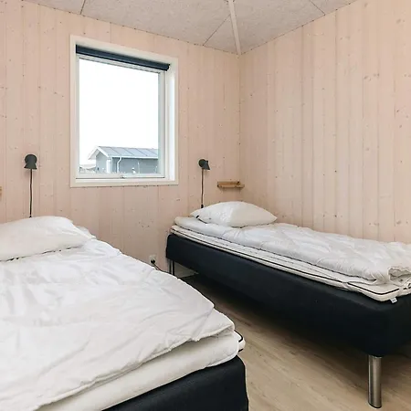 18 Person In Feriehus