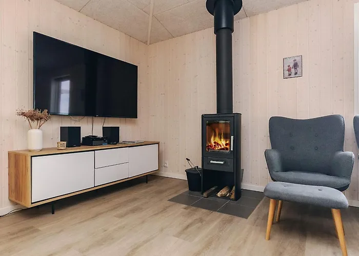 18 Person In * Løkken