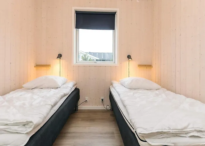 18 Person In * Løkken