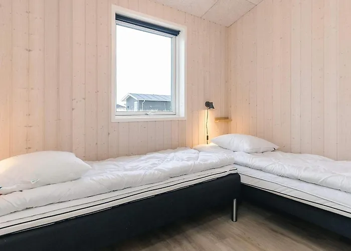 Prázdninový dům 18 Person In