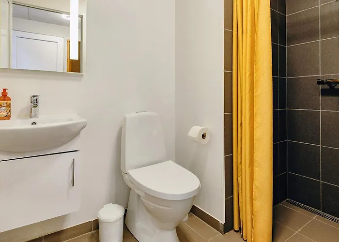 18 Person In * Løkken